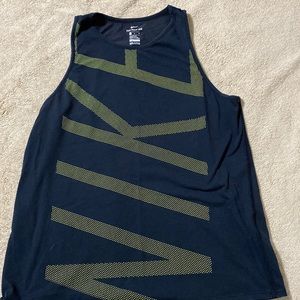 Nike sleeveless top